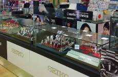ラオックス　沖縄あしびなー店